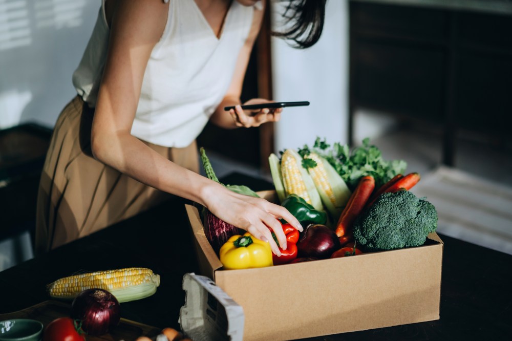 Hero image for Shopping List for a Family of 4: Save Time, Eat Better, Spend Less